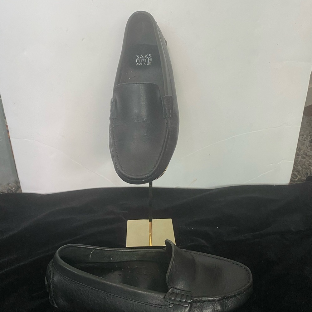 Saks Fifth Avenue Black Leather Loafers Sleek Minimalist Design